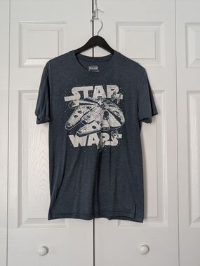 Star Wars Men's Graphic T-Shirt - Navy with Millennium Falcon